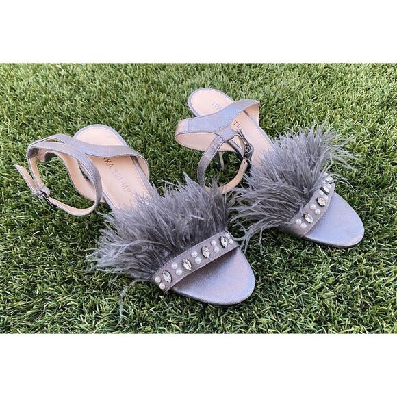Ivanka Trump KASIE Pewter Multy Suede Jeweled Ostrich Feather High Heels Size 8M - Picture 4 of 10